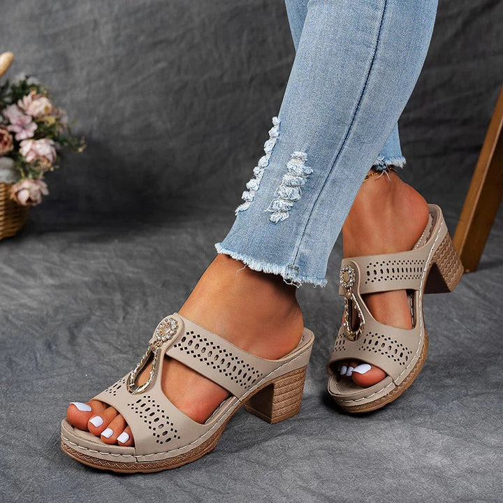 Orthopädische Sandalen mit elegantem Design