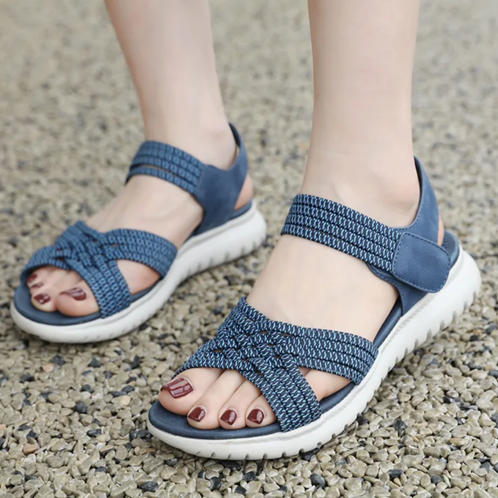 Leichte Komfortsandalen mit elastischem Halt