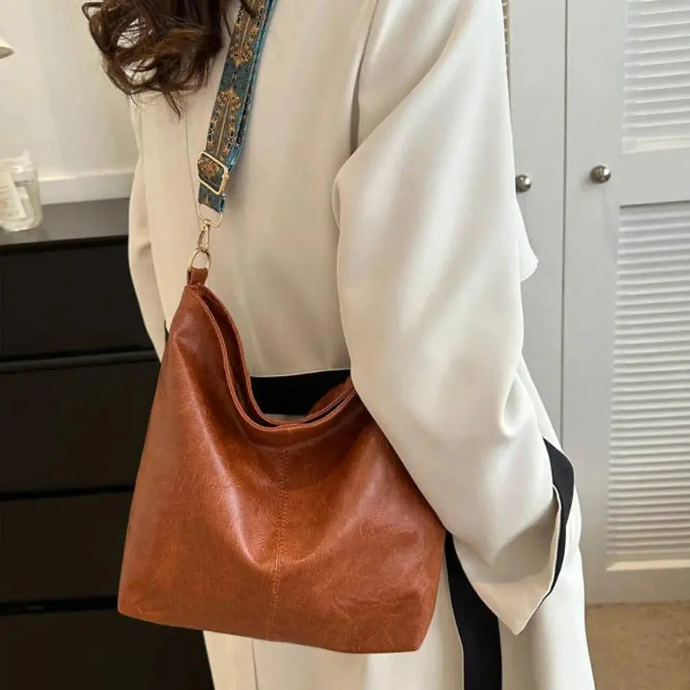 Schulter Tasche mit Verzierung