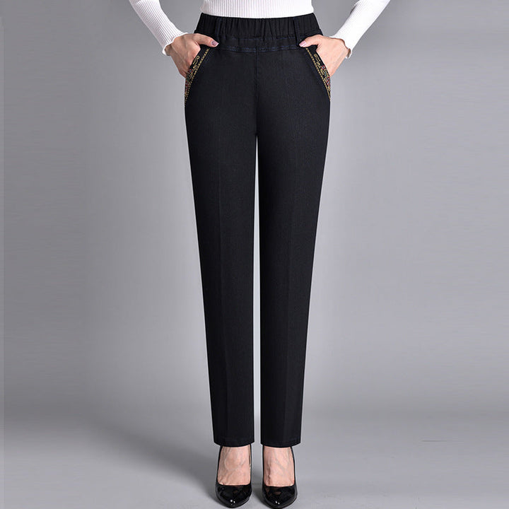 Damenjeans mit elastischem Bund und Seitentaschen